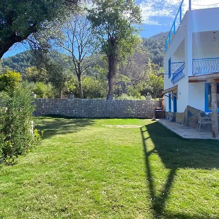 Vila Faralyus