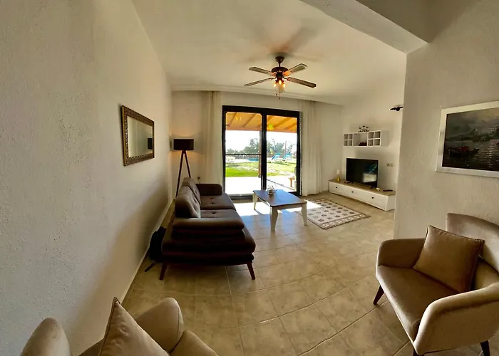 Faralyus * Φετιγιέ